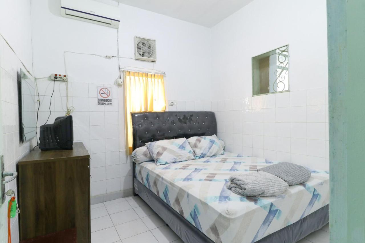 Emy'S Guesthouse Jenggrik Екстер'єр фото