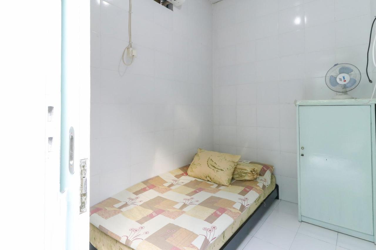 Emy'S Guesthouse Jenggrik Екстер'єр фото